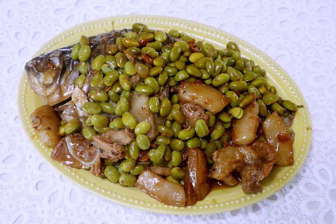 铁锅炖鱼头