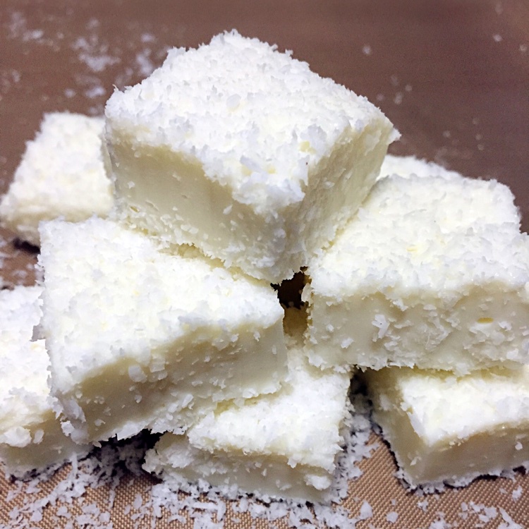 完胜85度C牛奶椰丝小方