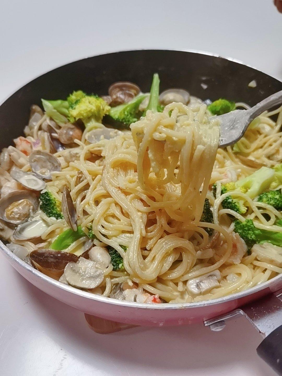 奶油培根意大利面 - Creamy Beacon Linguine
