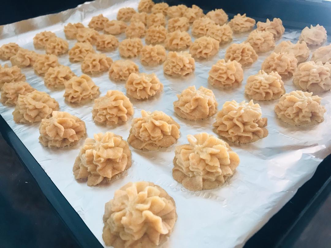 被业界猜了很久的网红牛油小花曲奇配方，酥的掉渣