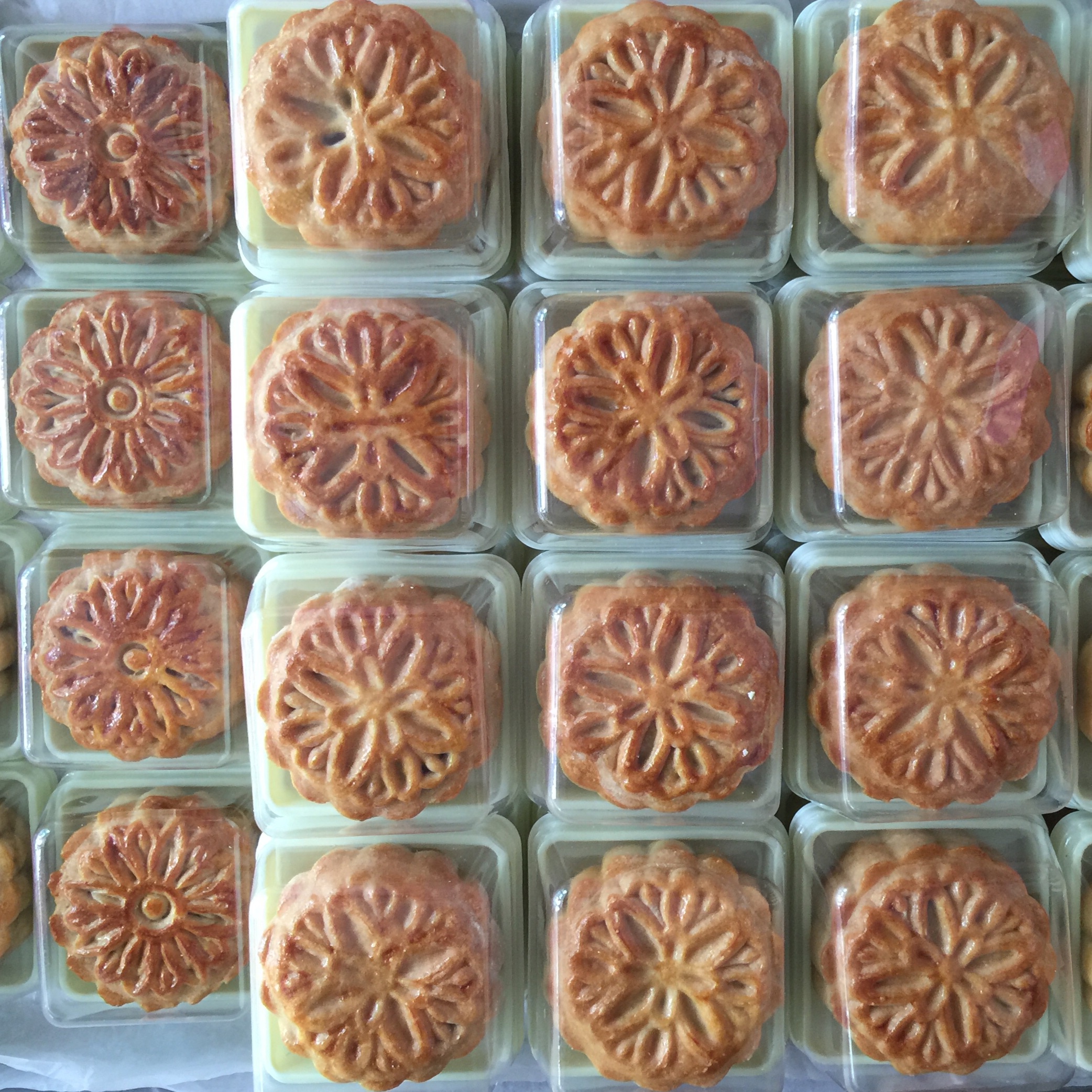 广式莲蓉蛋黄月饼
