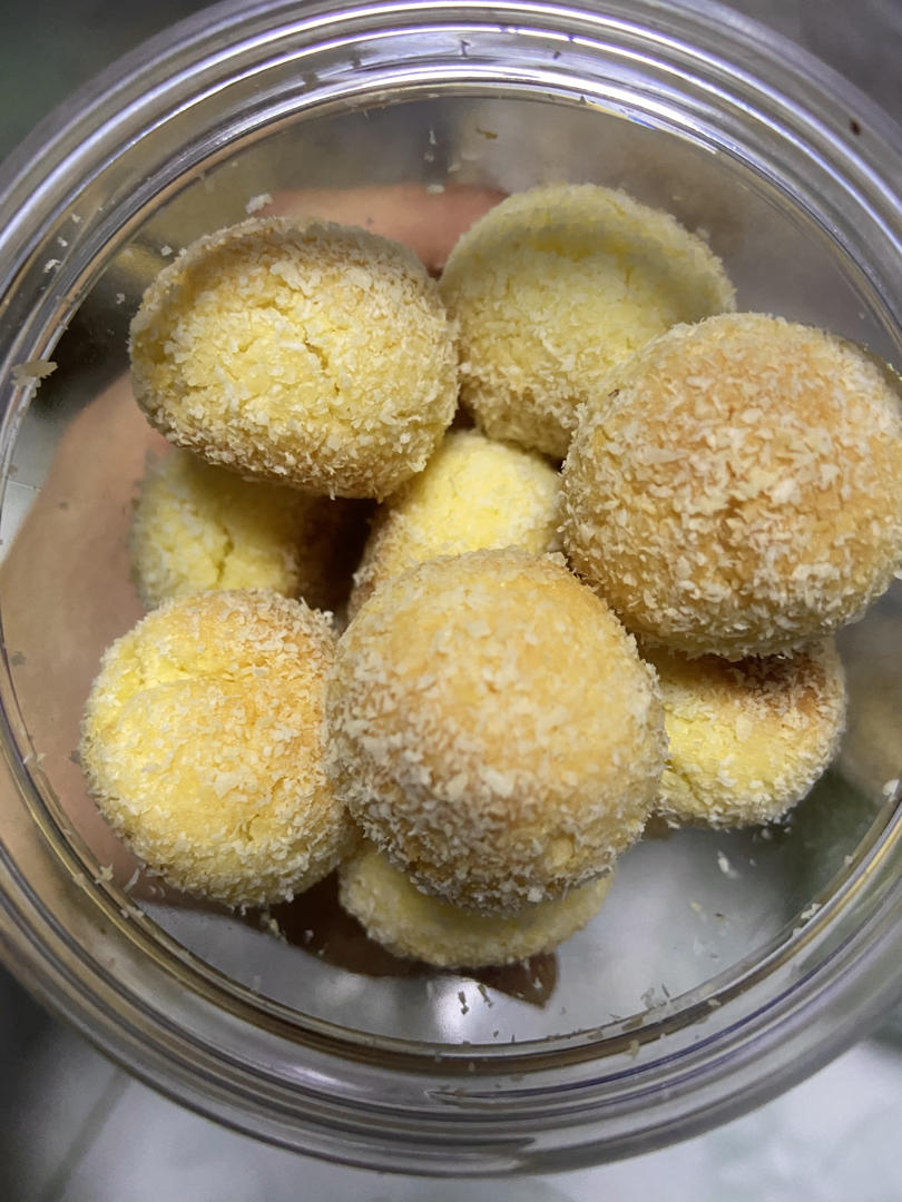 童年美食 零失败松脆奶香黄金椰蓉一口酥