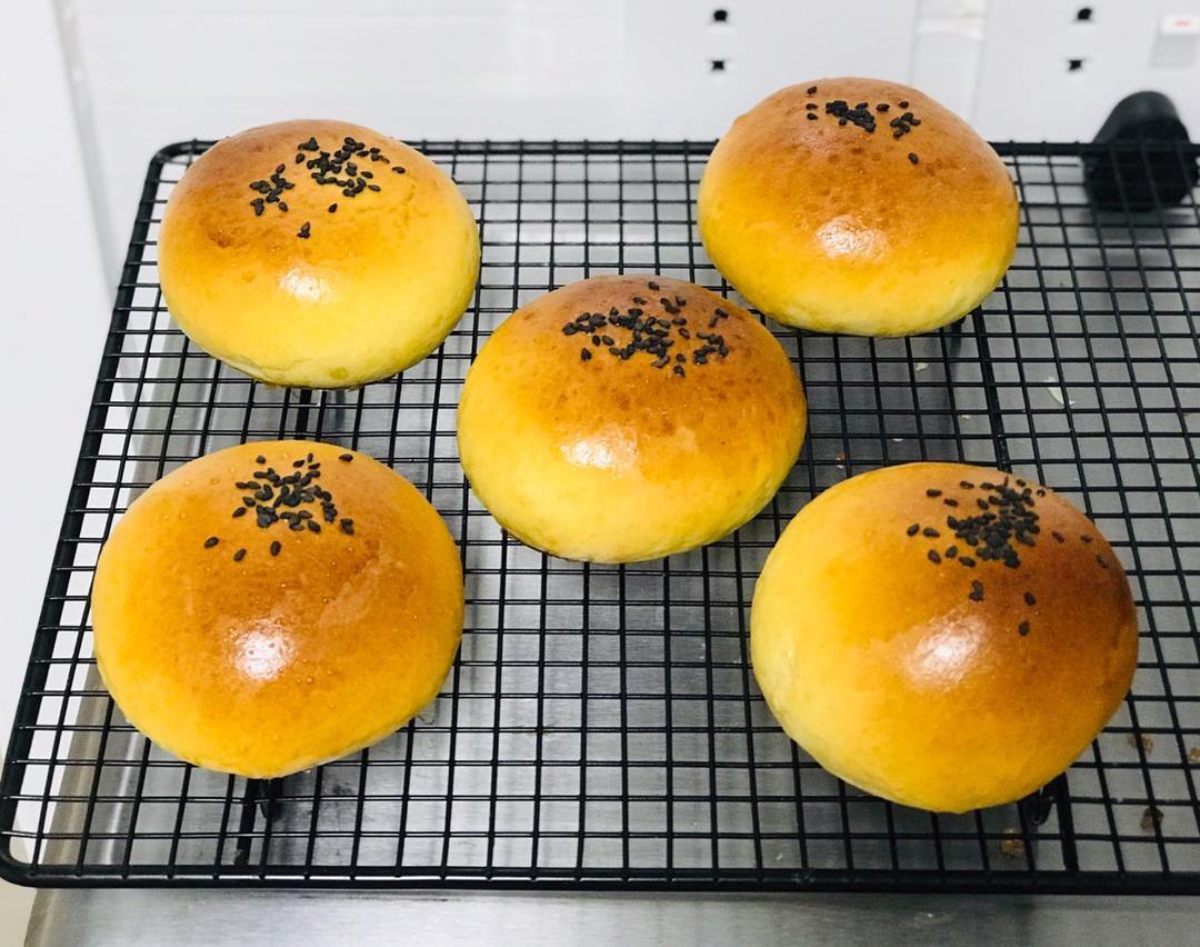 简单易做的豆沙小餐包