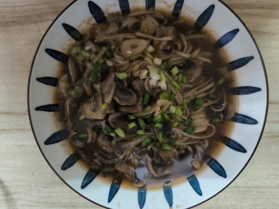 口蘑素汤面