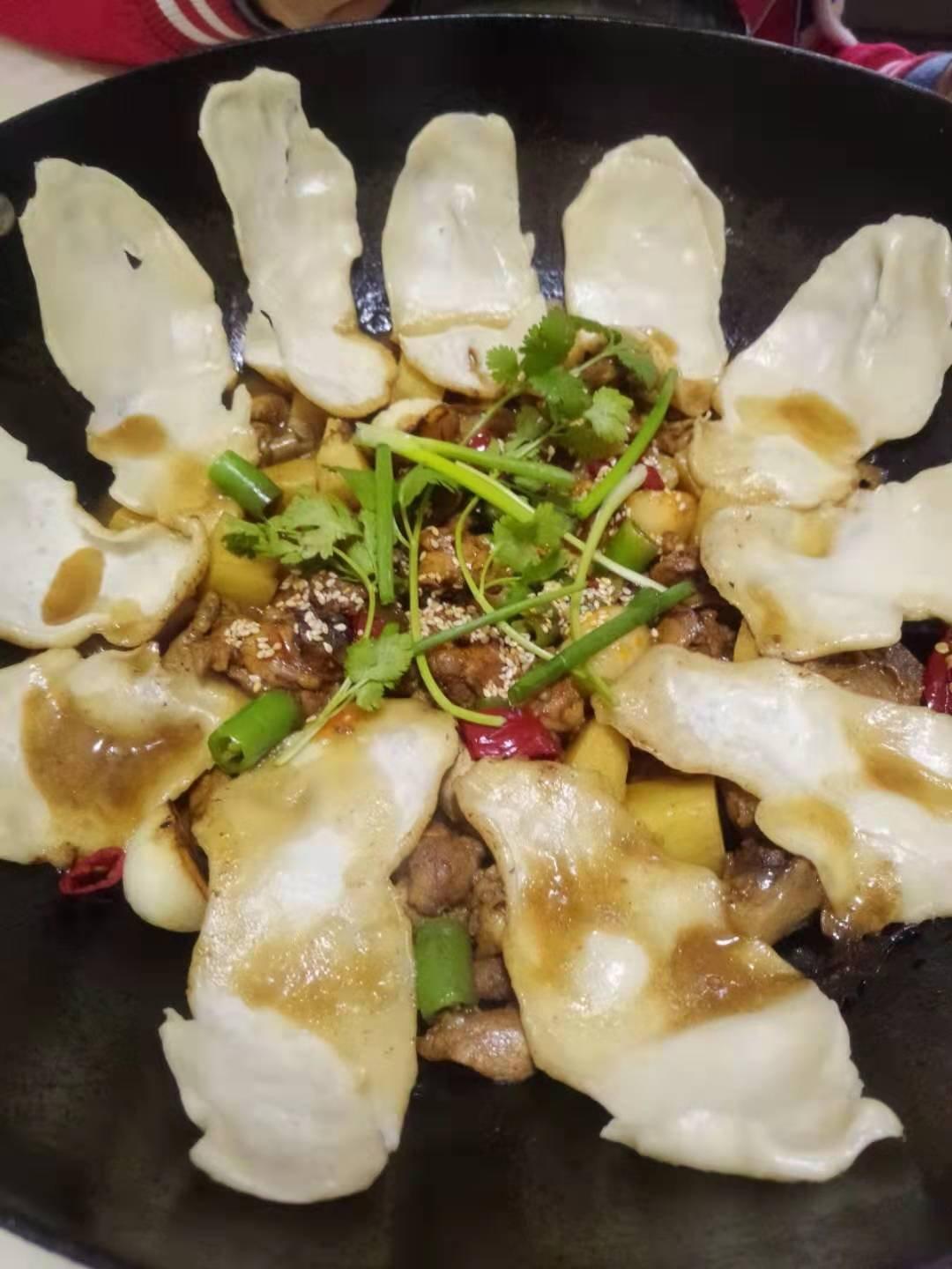 地锅鸡+自制红油【曼食慢语】