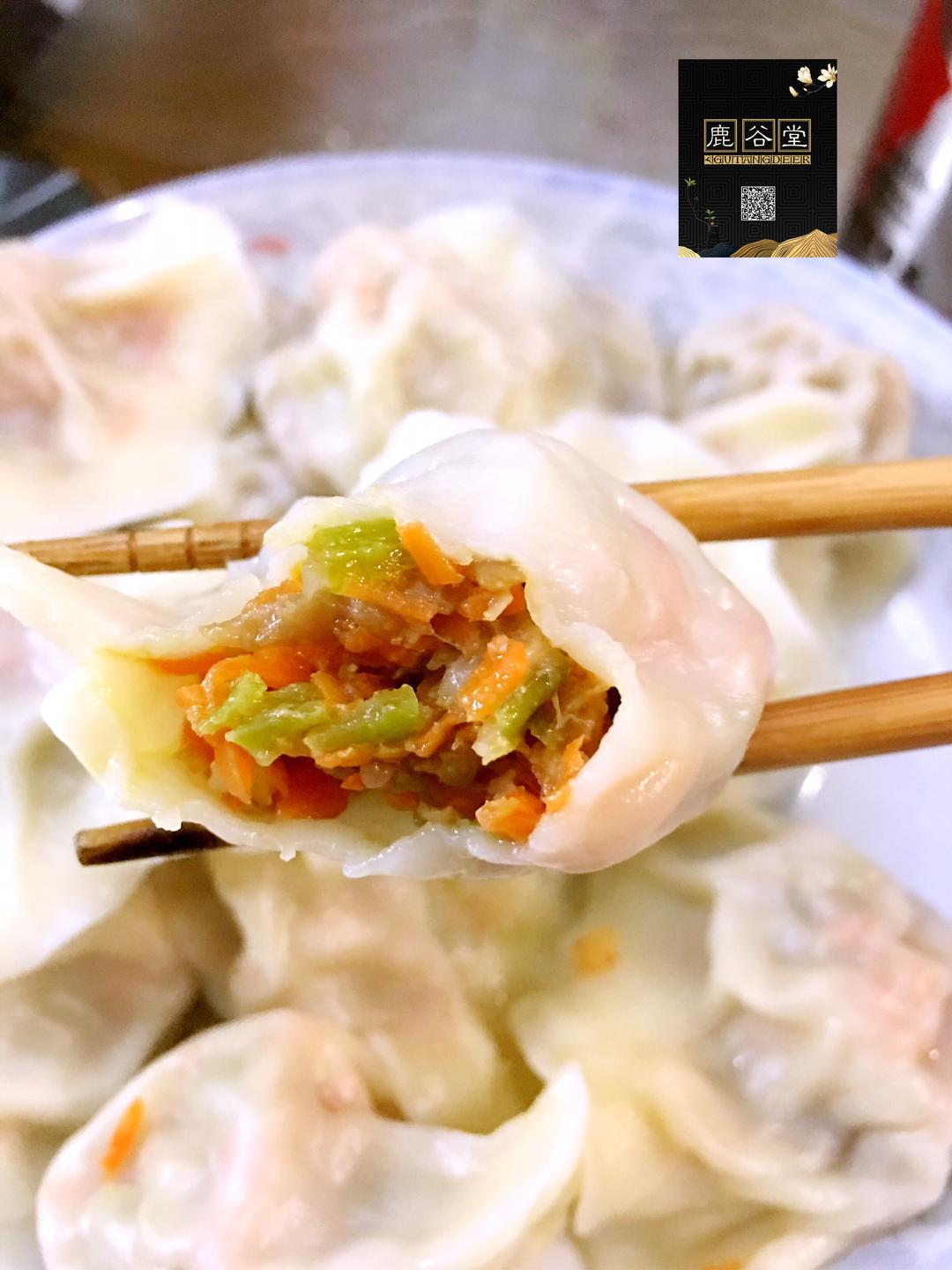 胡萝卜芹菜饺子的做法