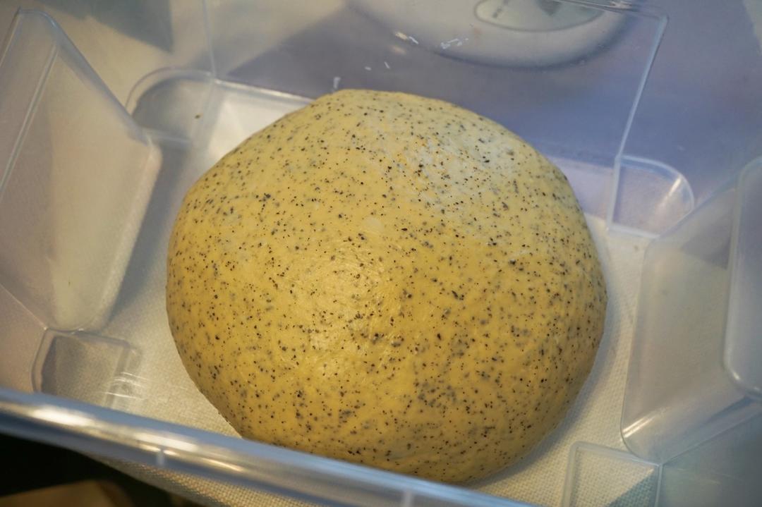 红茶奶酥面包