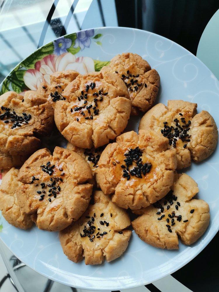 轻轻一按就碎掉的原味桃酥（不输猪油版）