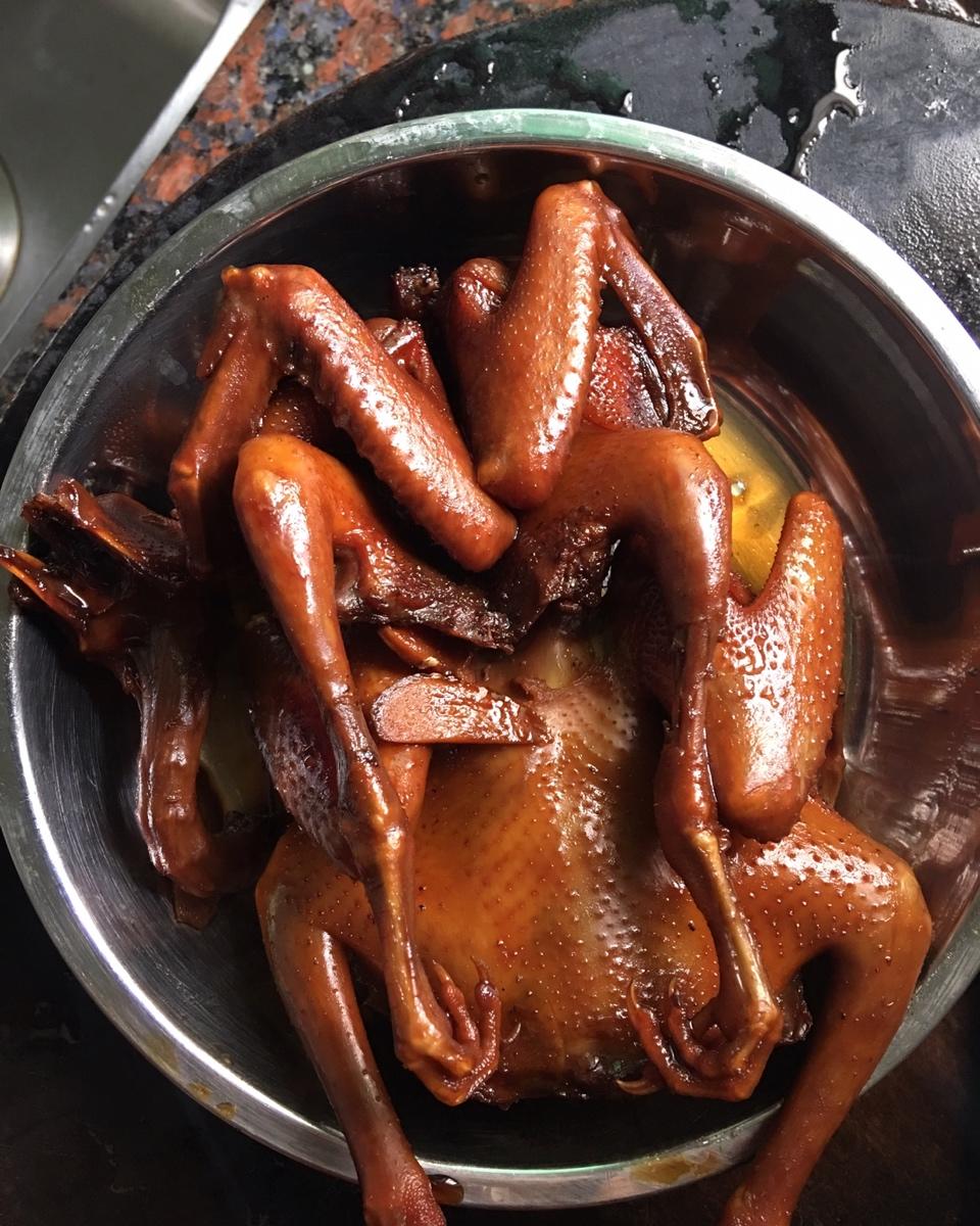 酱油乳鸽