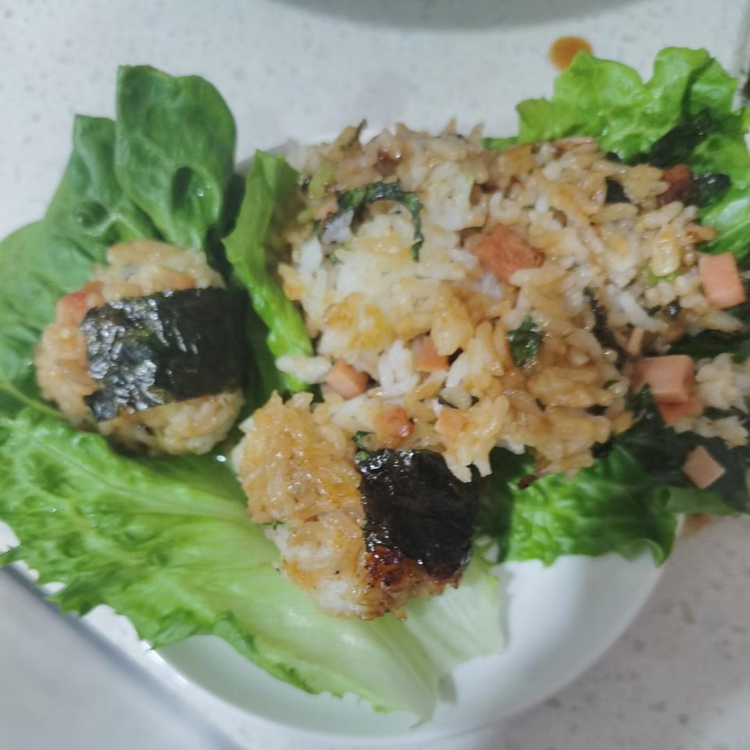 剩米饭这样做好吃好吃到转圈圈，自制日式海苔饭团