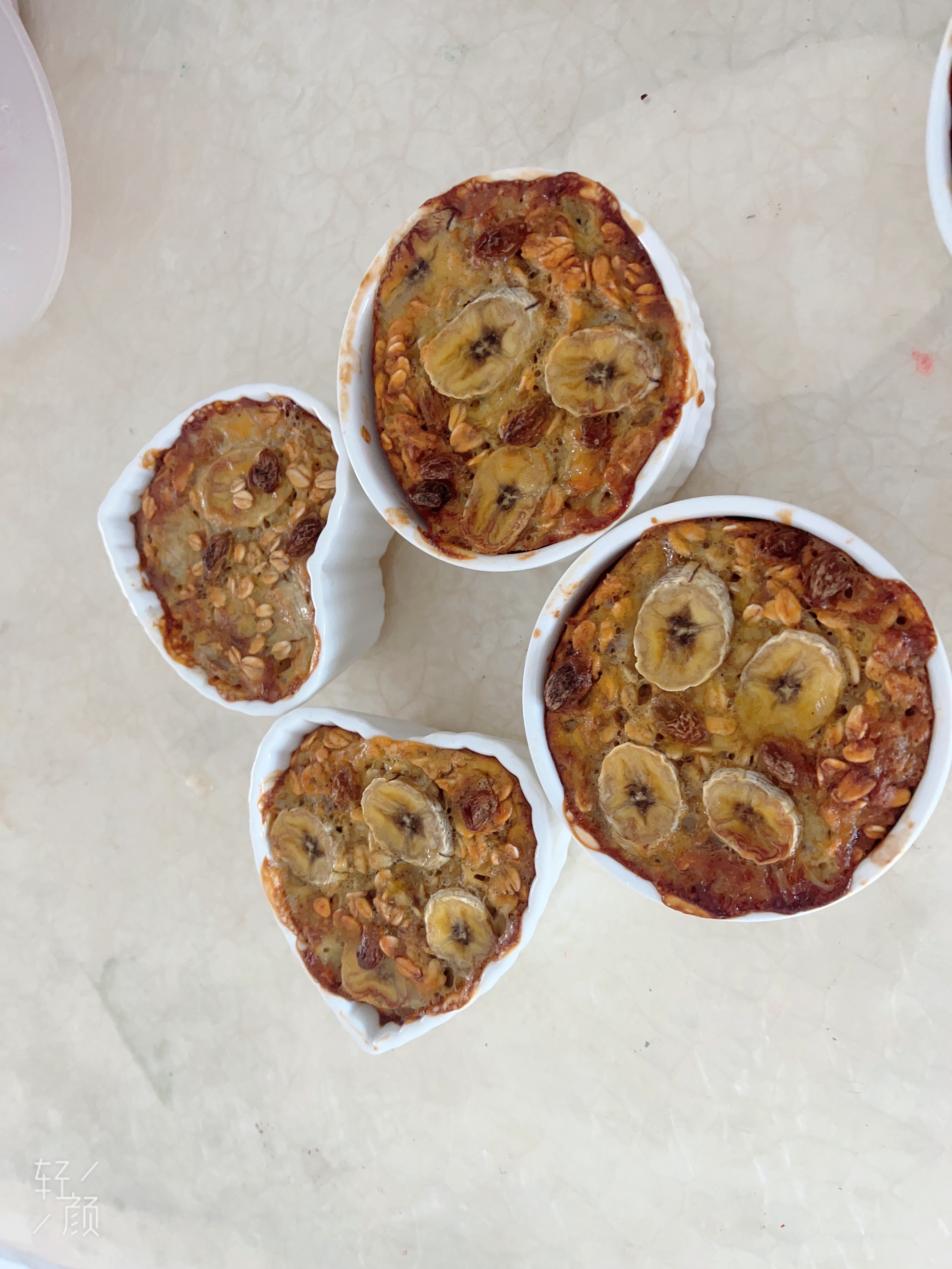 【好吃不胖】无油无糖香蕉燕麦蛋糕～低卡