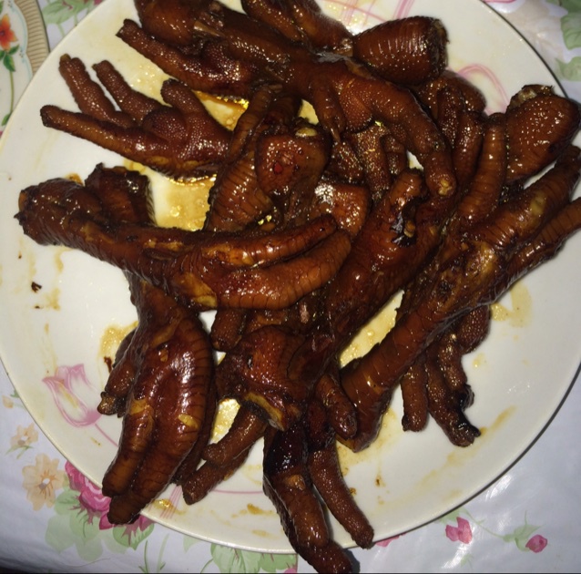 红烧鸡脚