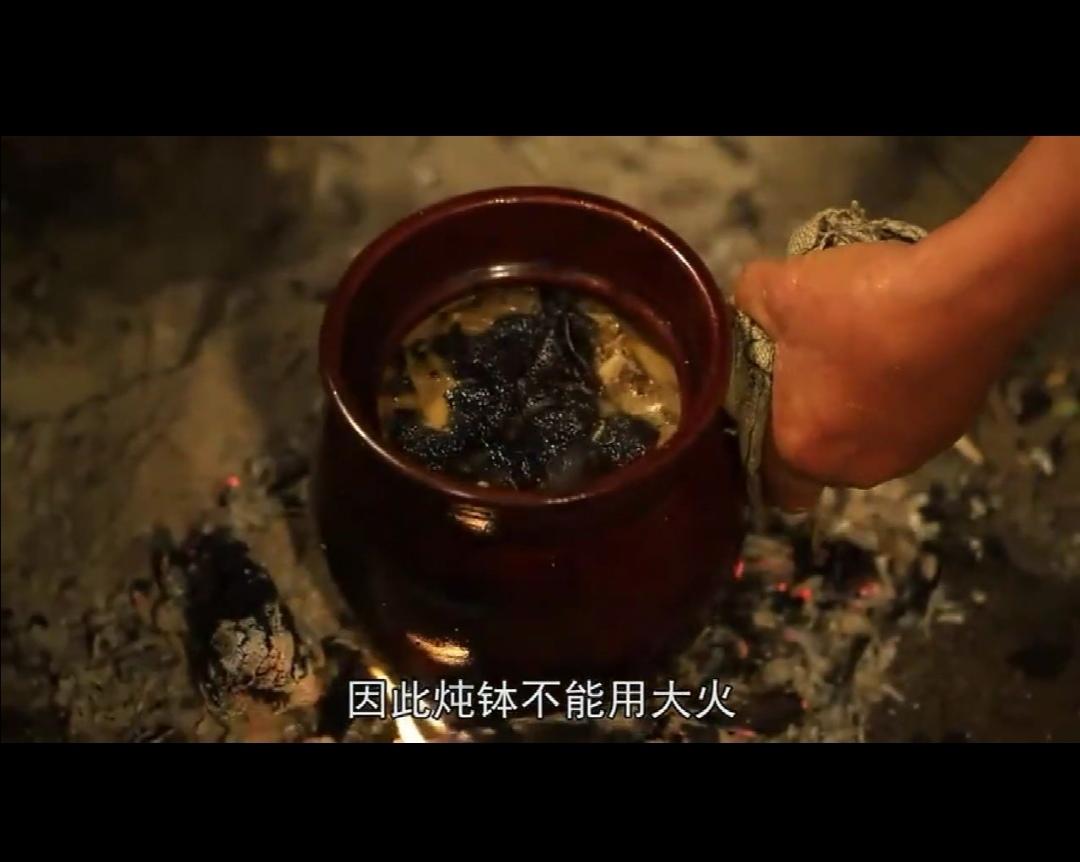 #觅食者#岩耳炖土鸡的做法