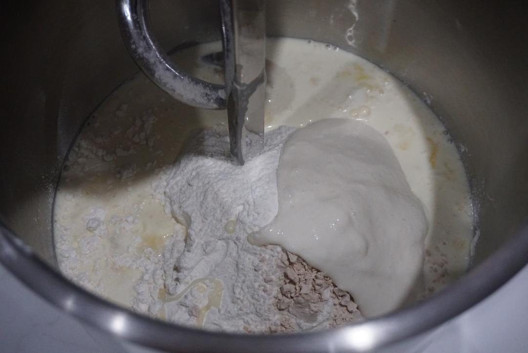 纯奶手撕吐司的做法 步骤1