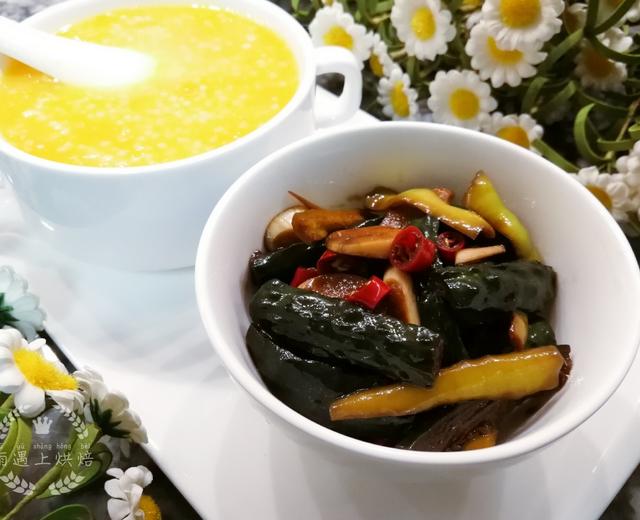 秘制清脆酱黄瓜的做法