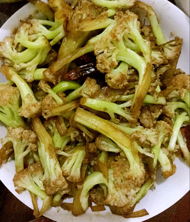 很“浪费”米饭的家常菜之一-------干锅菜花