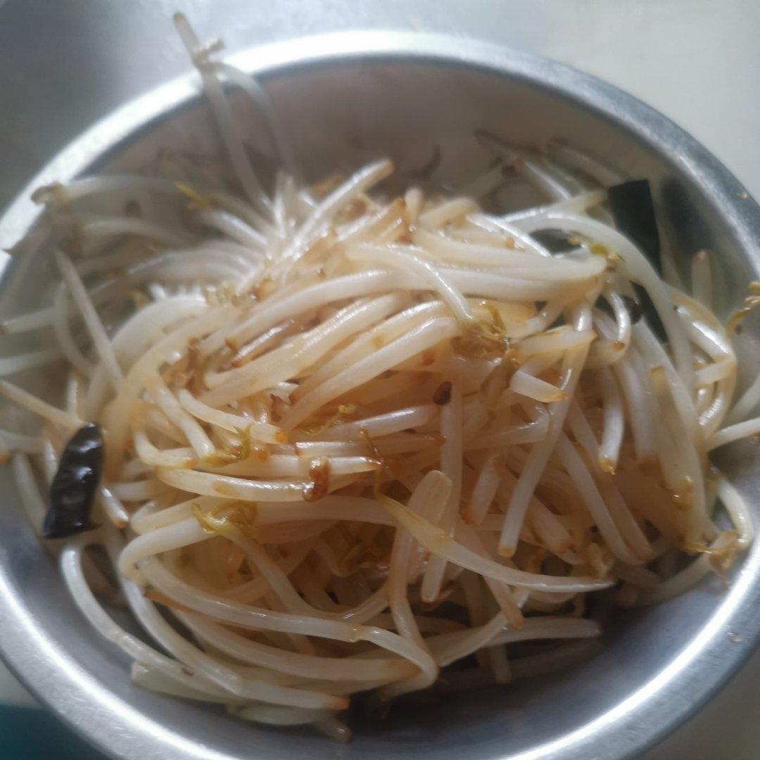 爆炒绿豆芽
