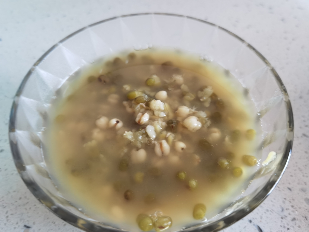 绿豆薏米汤（颗颗爆开的夏季解暑饮品）的做法