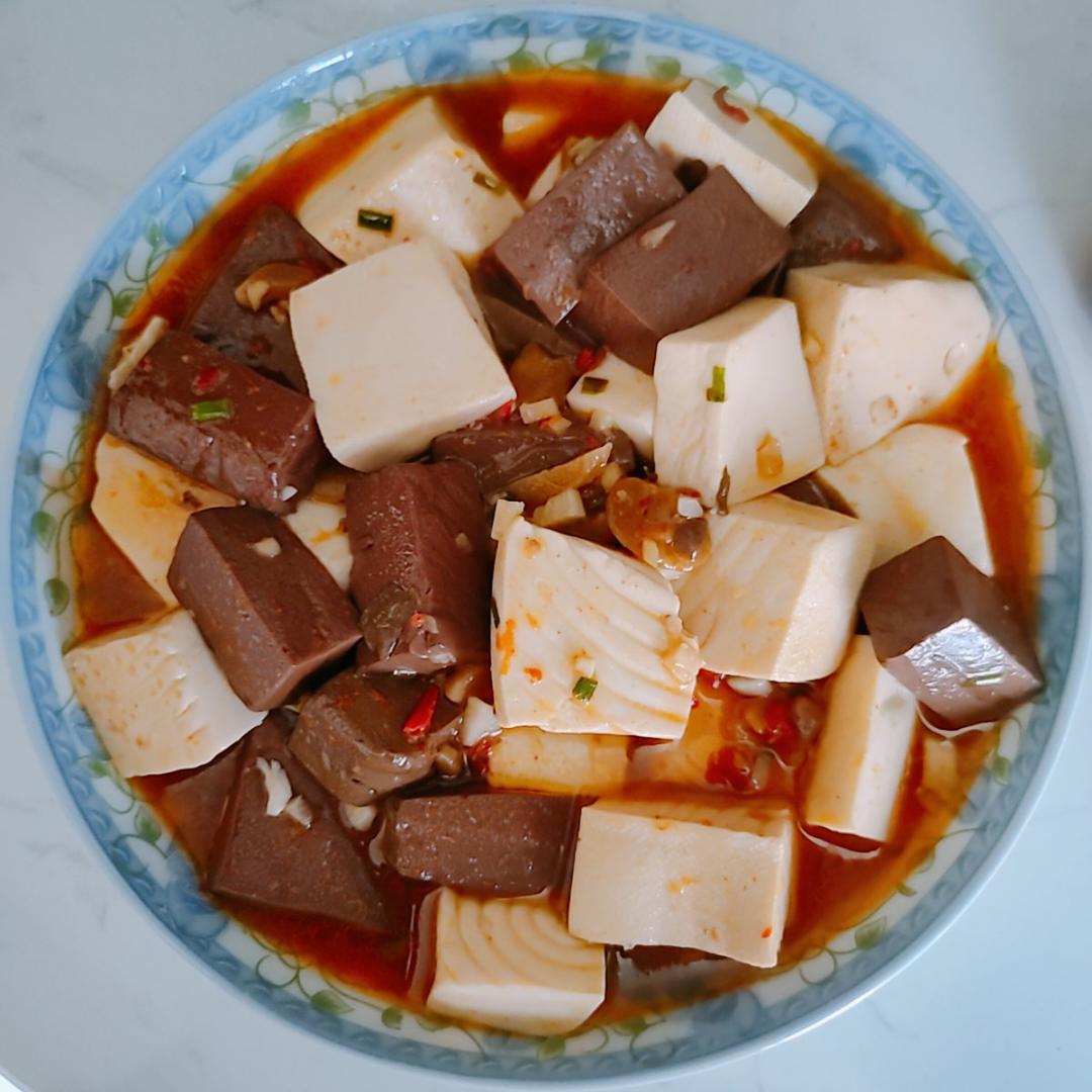 鸭血豆腐