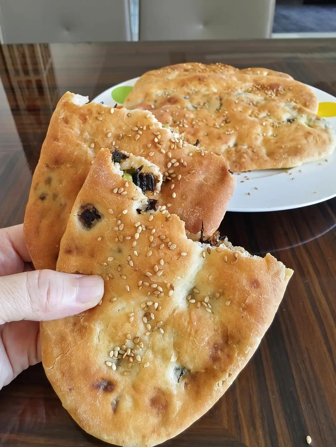 好吃到爆的梅干菜肉锅盔