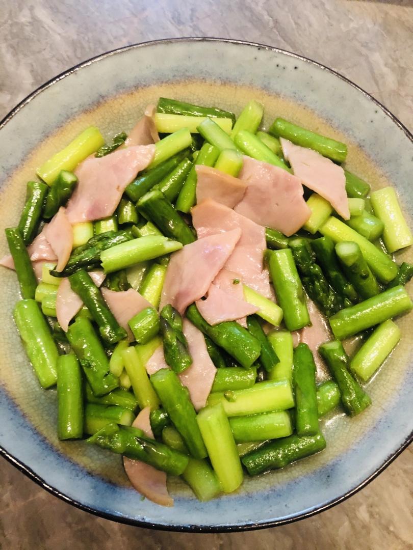 生酮食谱快手菜—蘑菇培根炒芦笋
