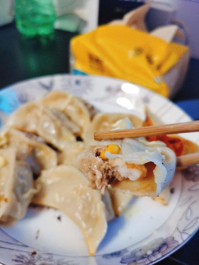 虾仁玉米猪肉饺子