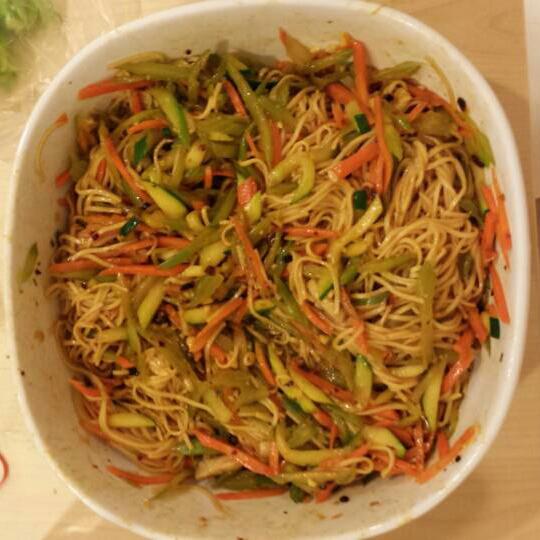 香辣凉拌面