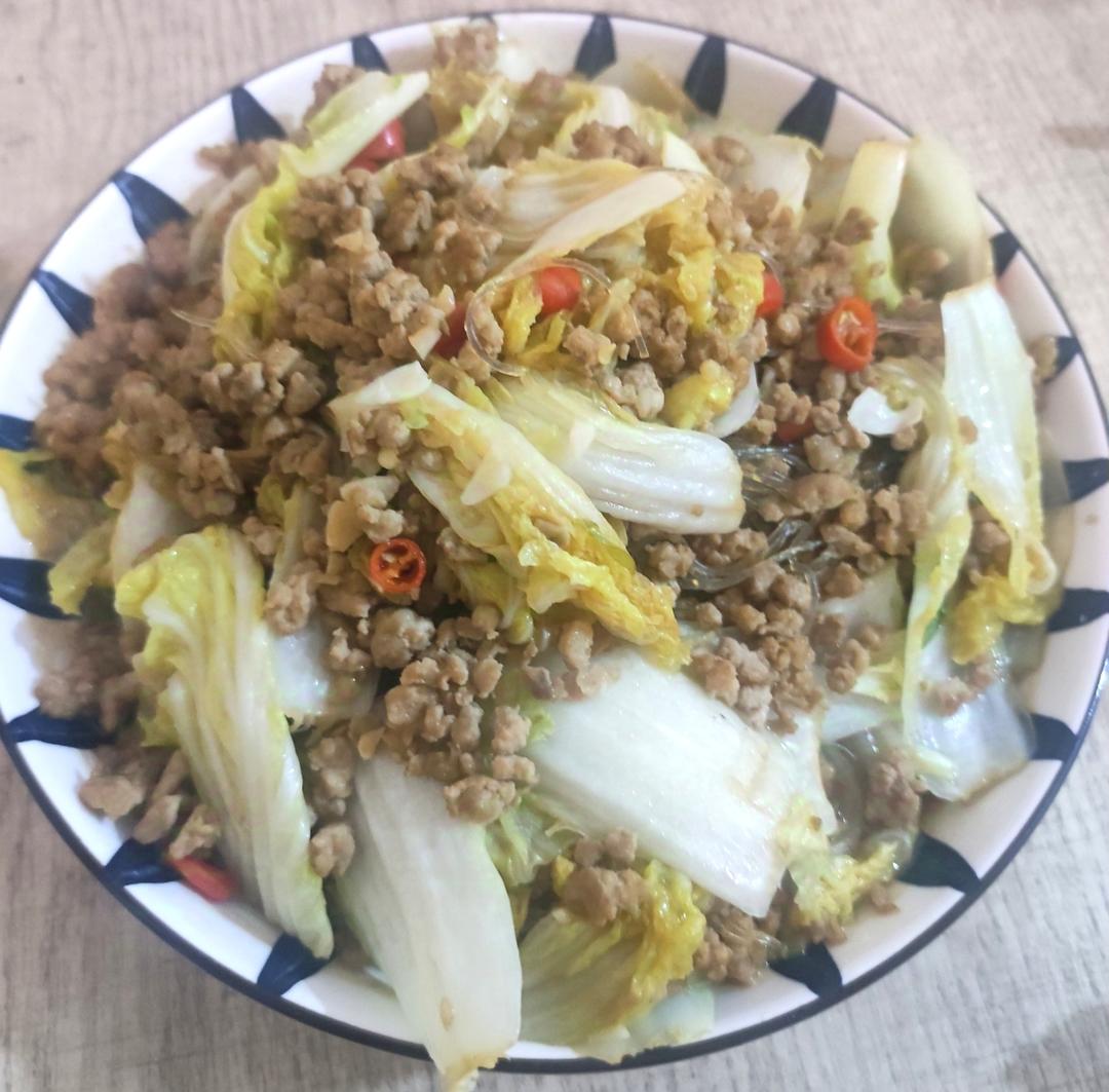 最近爱吃粉丝粉条～包菜炒粉丝