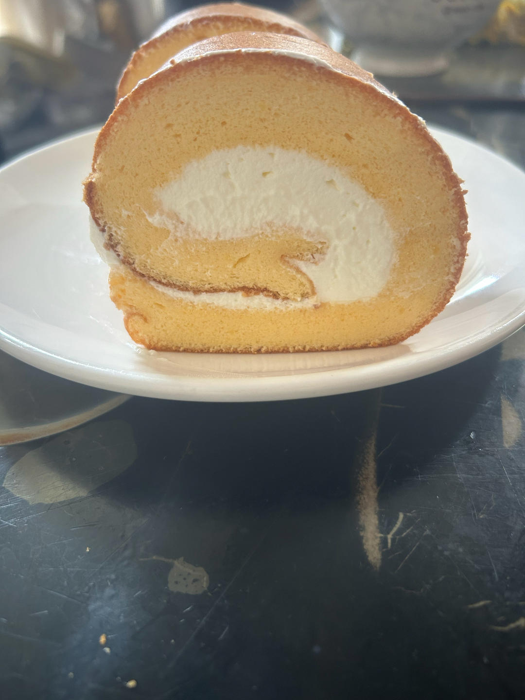 超详细的瑞士卷奶油蛋糕卷原味蛋糕卷的制作方法 饱满不掉皮不开裂（附模具换算方法）