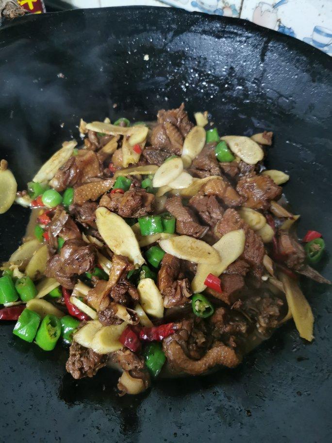 仔姜丝焖鸭
