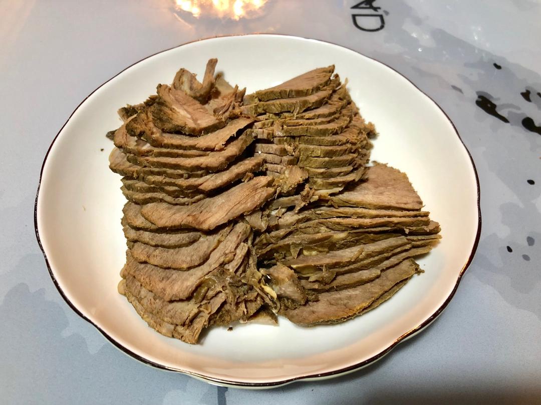 隔壁小孩馋哭了的卤牛肉
