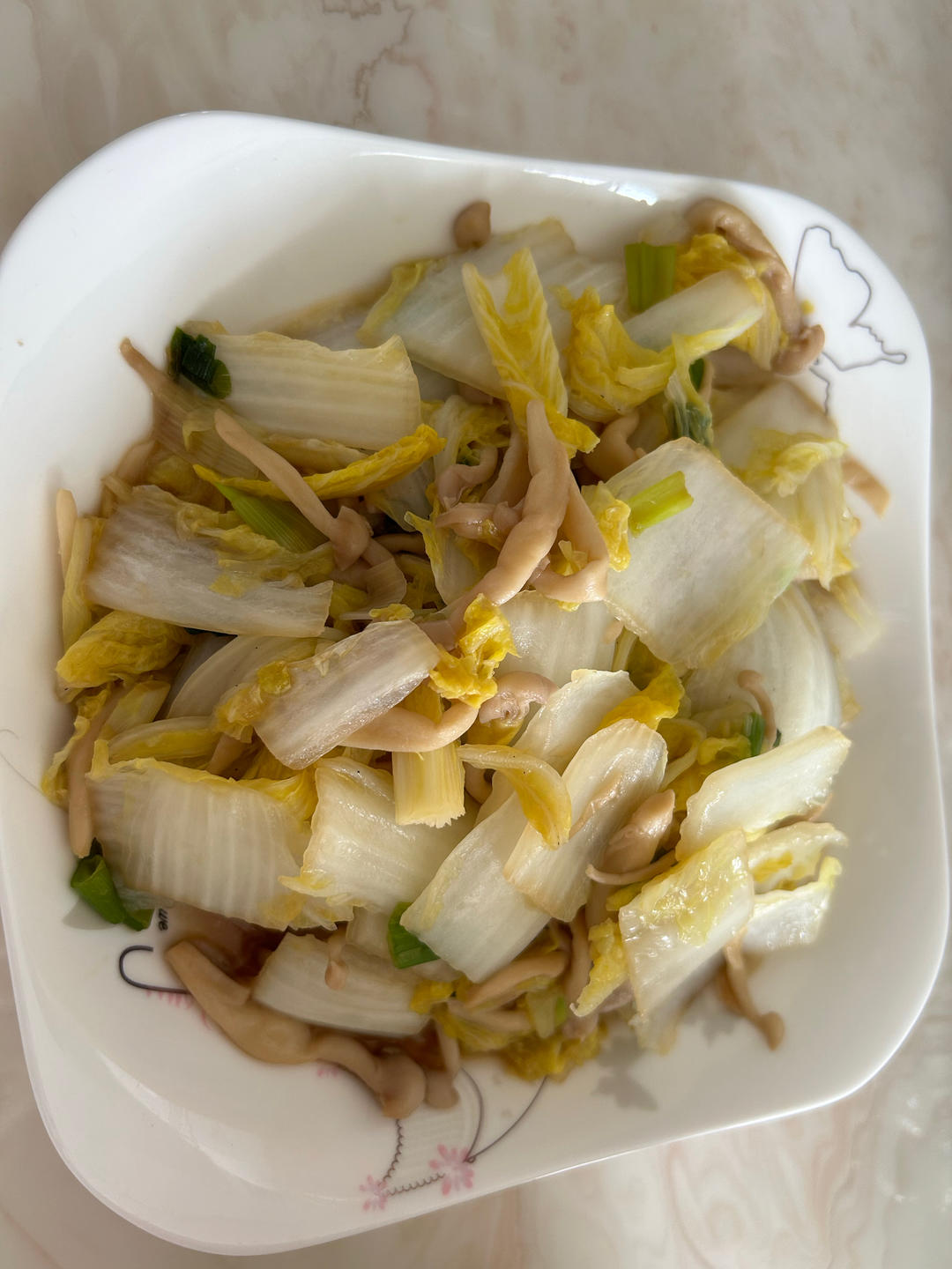 一屋，二人，三餐，四季