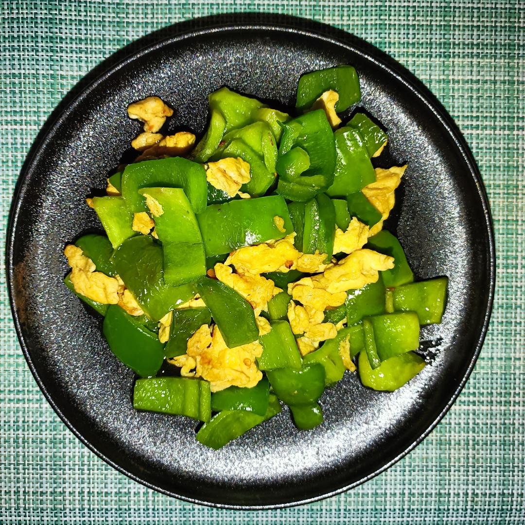 青椒炒鸡蛋❗️❗️营养美味又下饭