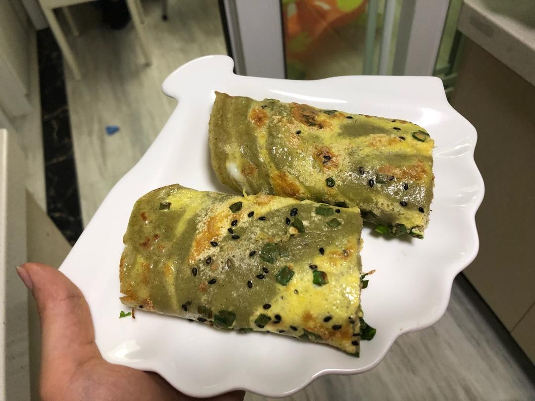 浩栩做的绿豆面煎饼果子电饼铛