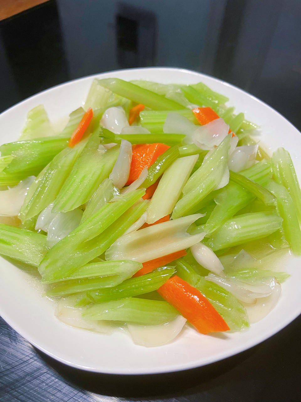 西芹炒百合怎样做到清爽又入味儿