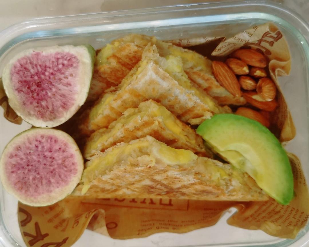 花生酱香蕉芝士帕尼尼🥪的做法