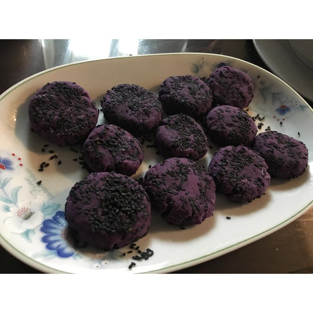紫薯芝麻饼