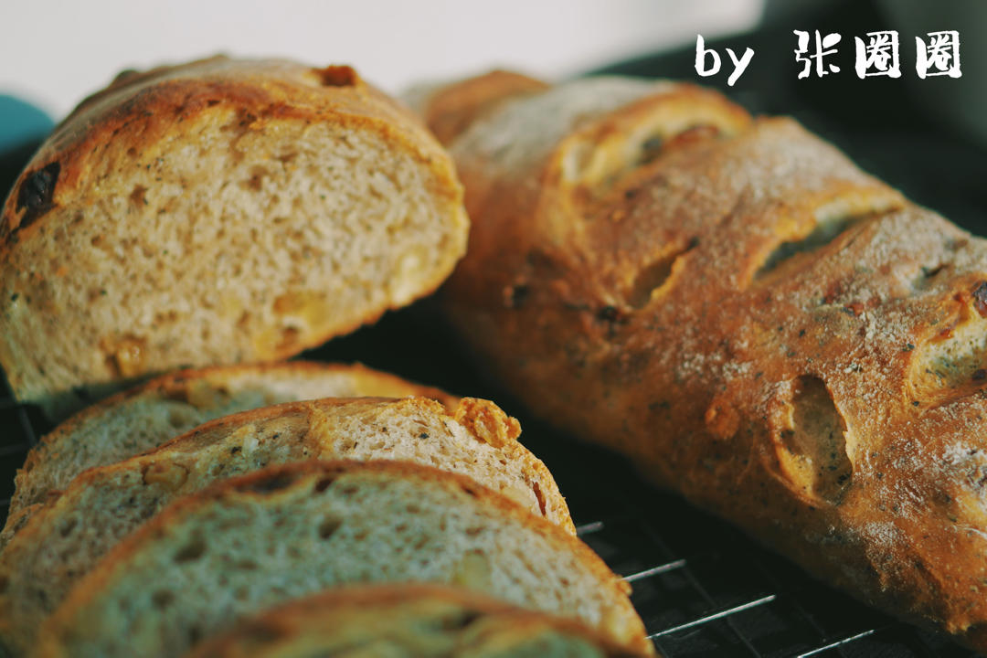 果料满满-红茶蔓越莓核桃面包