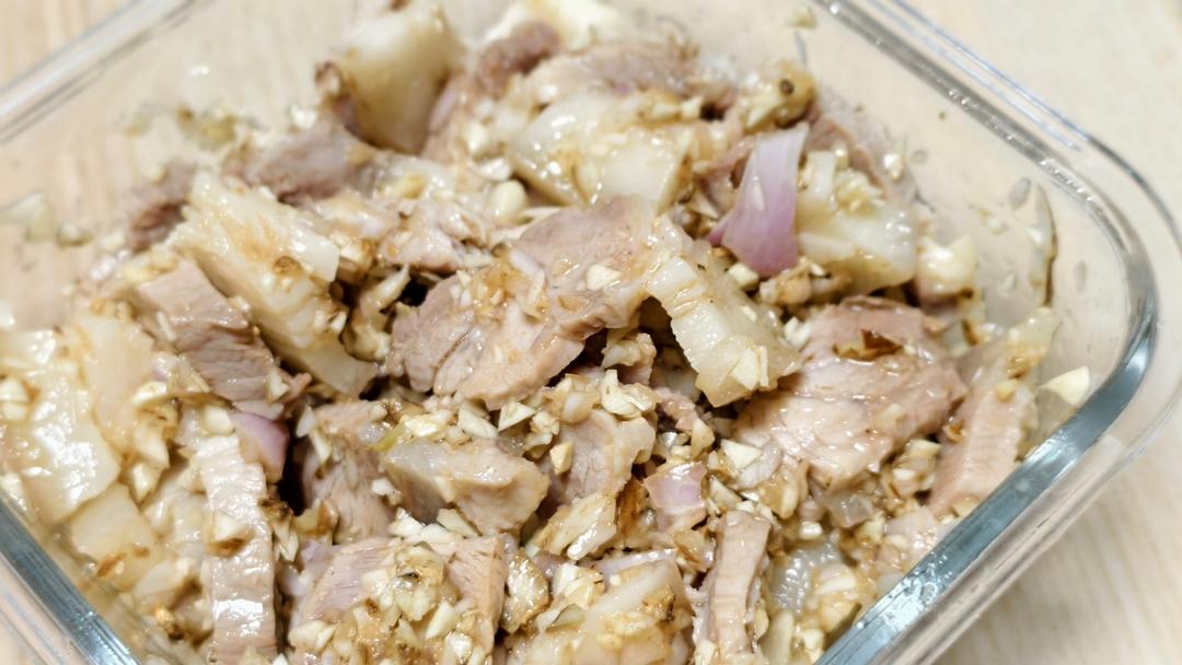 沙姜捞汁梅花肉