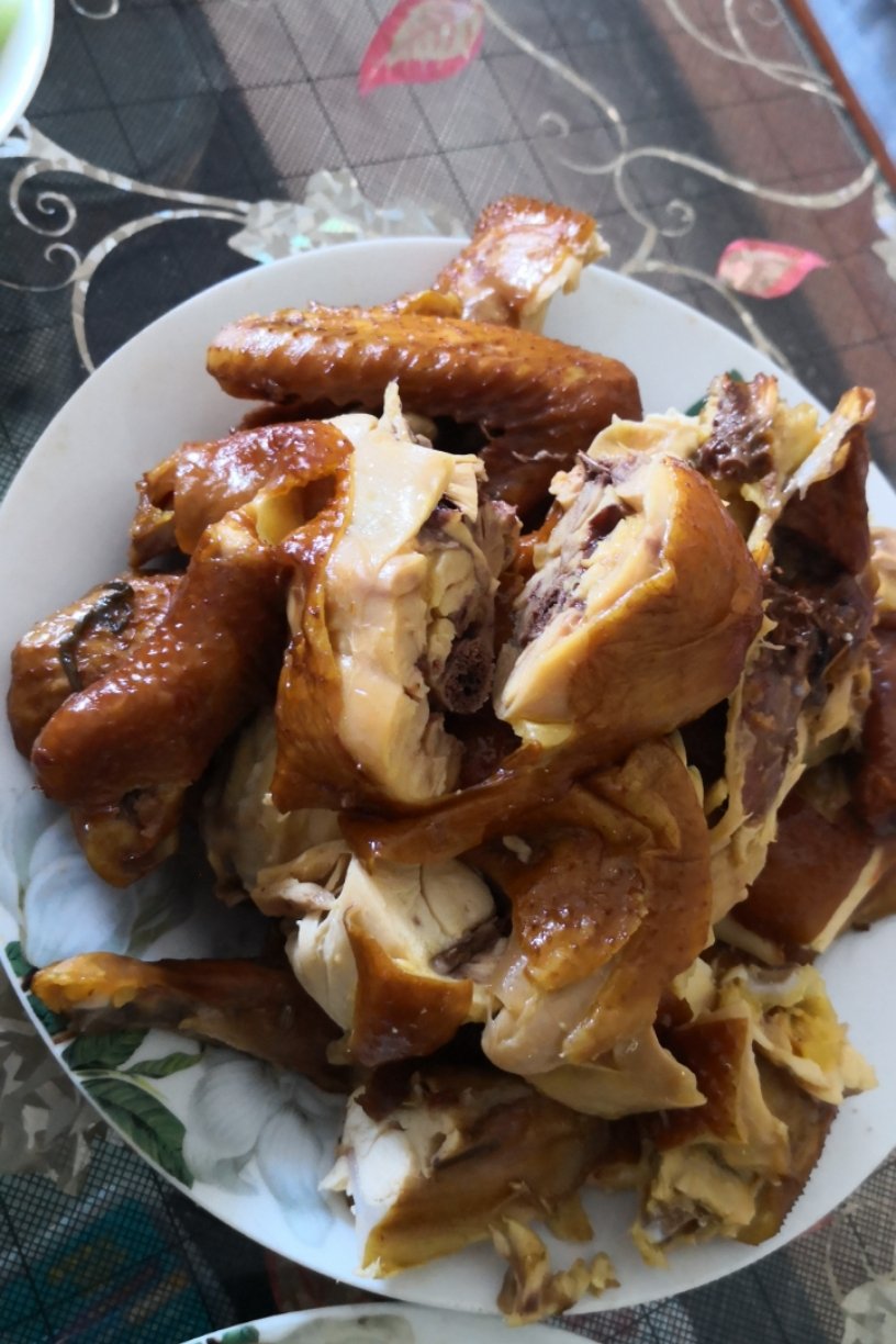 地道广式豉油鸡“浸熟法”，鸡皮滑爽肉质嫩