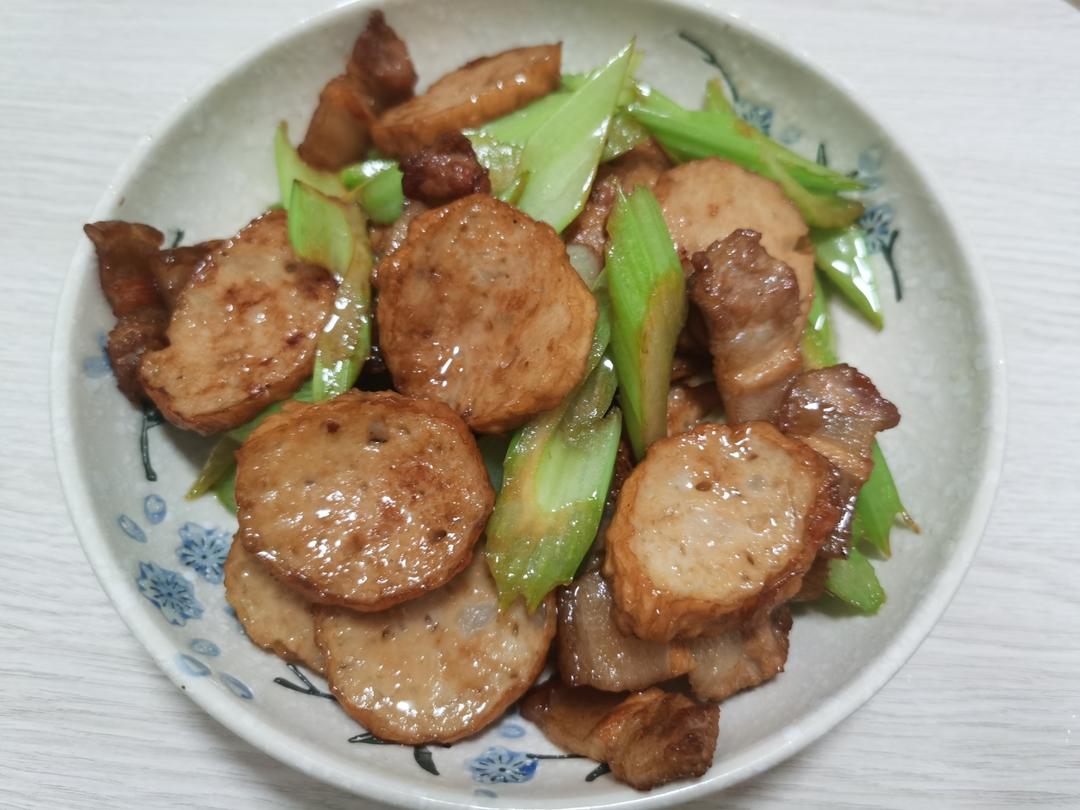芹菜炒肉卷