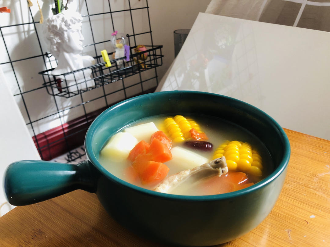 玉米排骨汤（超香甜）