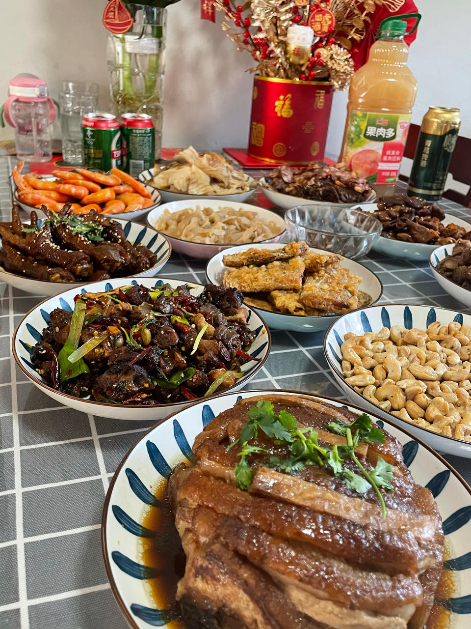 我的年夜饭，一个人做了一整天