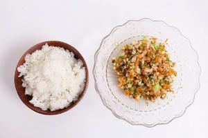 宝宝辅食：虾仁什锦饭团的做法 步骤6