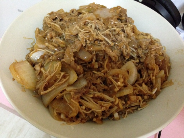 沙茶肥牛粉丝煲