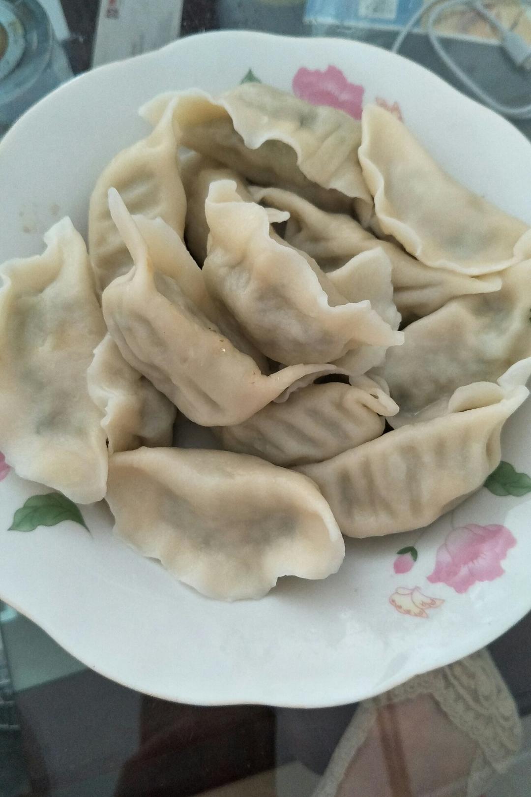 芹菜猪肉大馅饺子