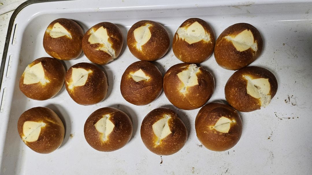 碱水小丸子（超可爱好操作的碱水面包）