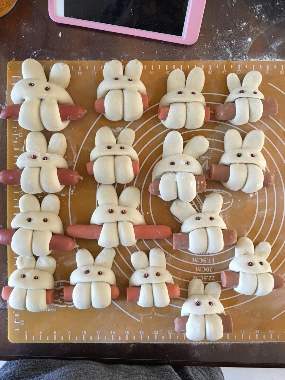 香肠兔子馒头卷