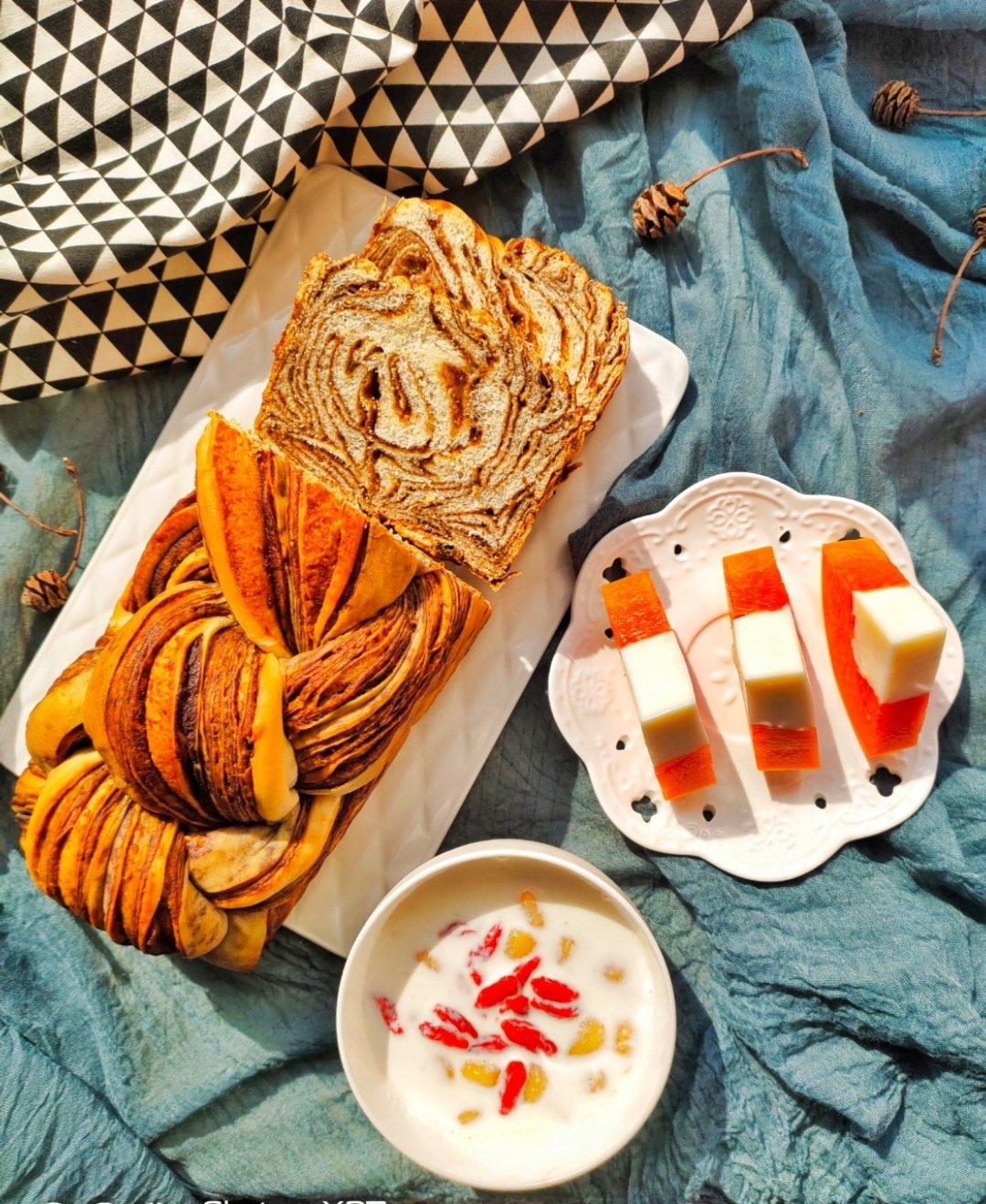 美得不像话！超松软大理石土司