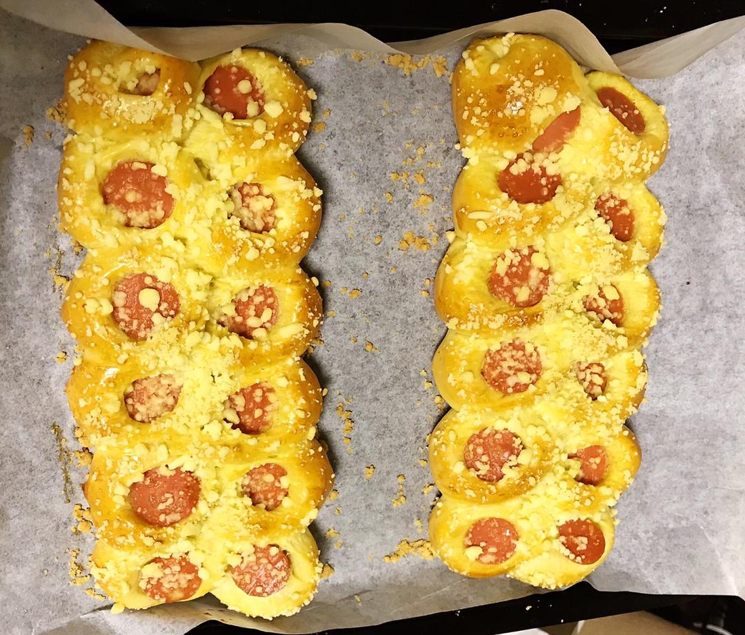 芝士火腿肠面包之#东菱电子烤箱DL-K30A试用#